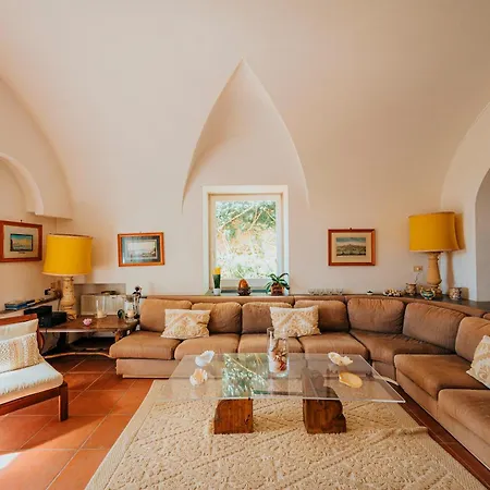Villa White By Elite Capri