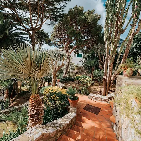 Villa White By Elite Capri